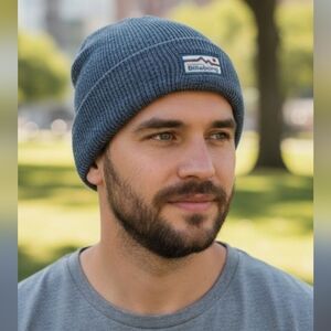 NEW! BILLABONG wool beanie NWT 12.16